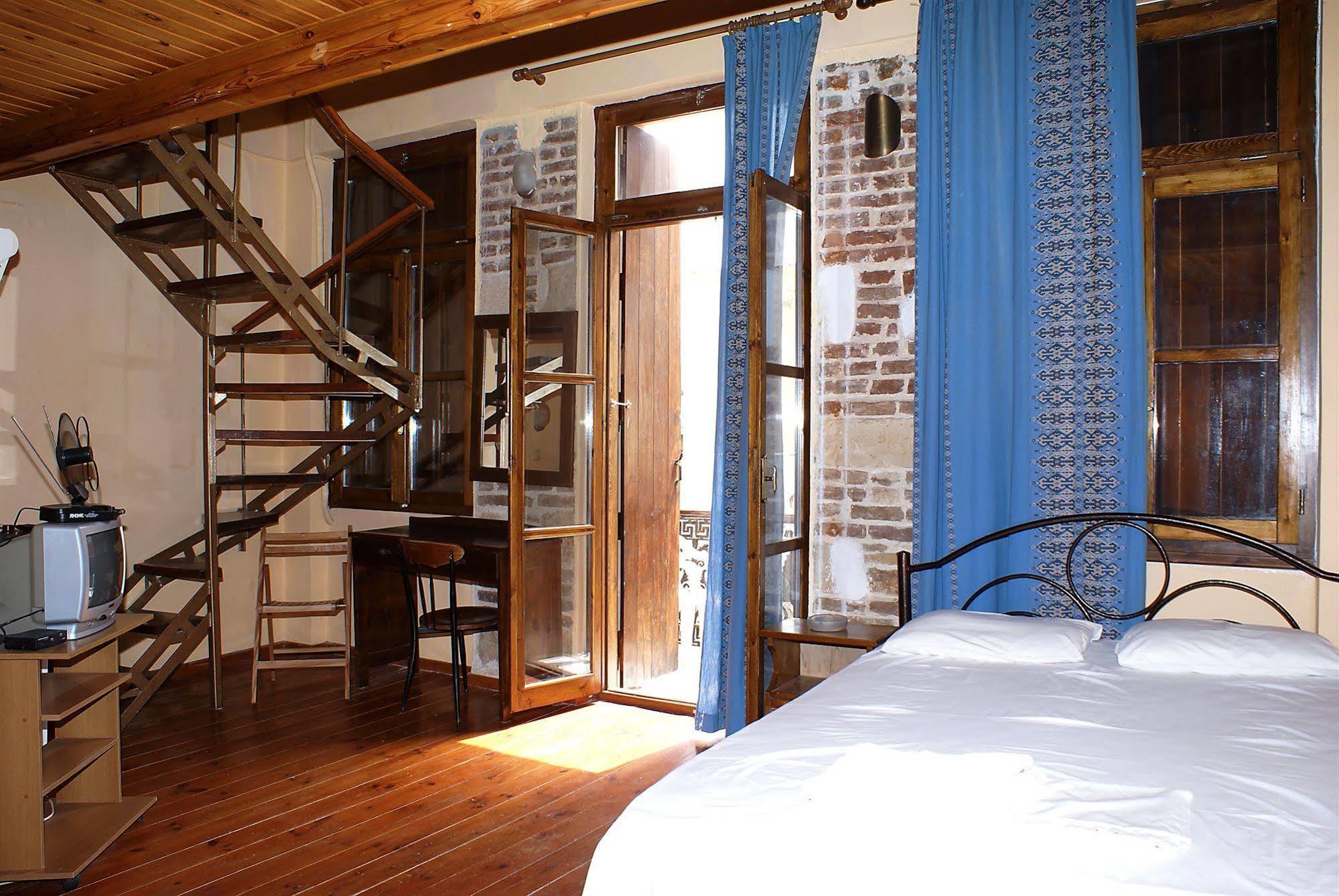 Kydonia Rooms Chrissi Akti Chania Exterior foto