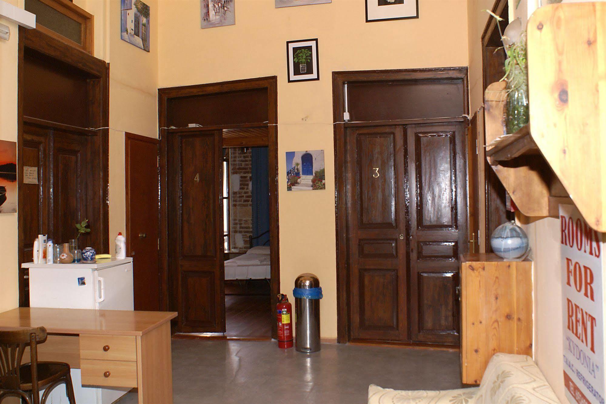 Kydonia Rooms Chrissi Akti Chania Exterior foto