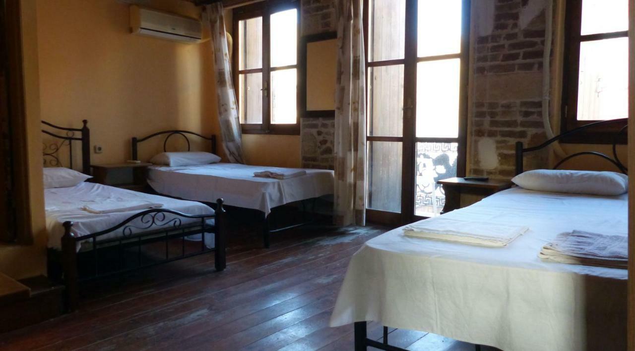 Kydonia Rooms Chrissi Akti Chania Exterior foto